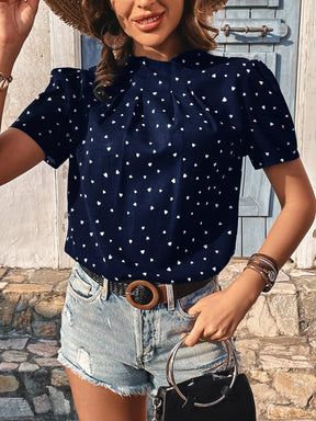 Blusa com Estampa de Coração e Detalhes Plissados